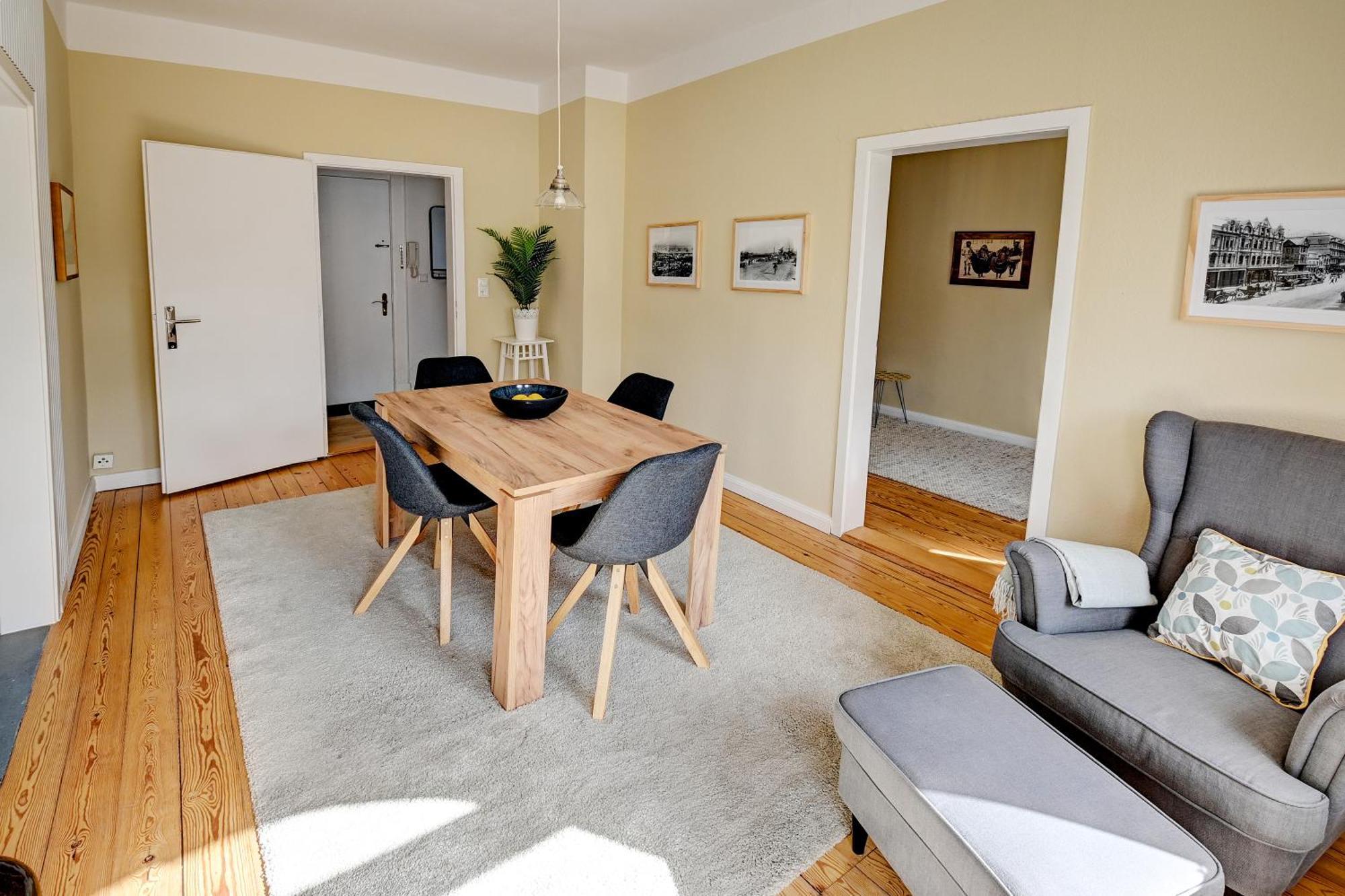 Mittendrin - Apartment Mit 2 Balkonen Sehr Zentral فلنسبورغ المظهر الخارجي الصورة